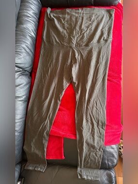 H&M Maternity Charcoal Leggings